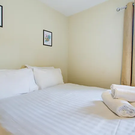 Spacious & Modern 2 Bed Sleeps 5 In Walthamstow London Exterior photo
