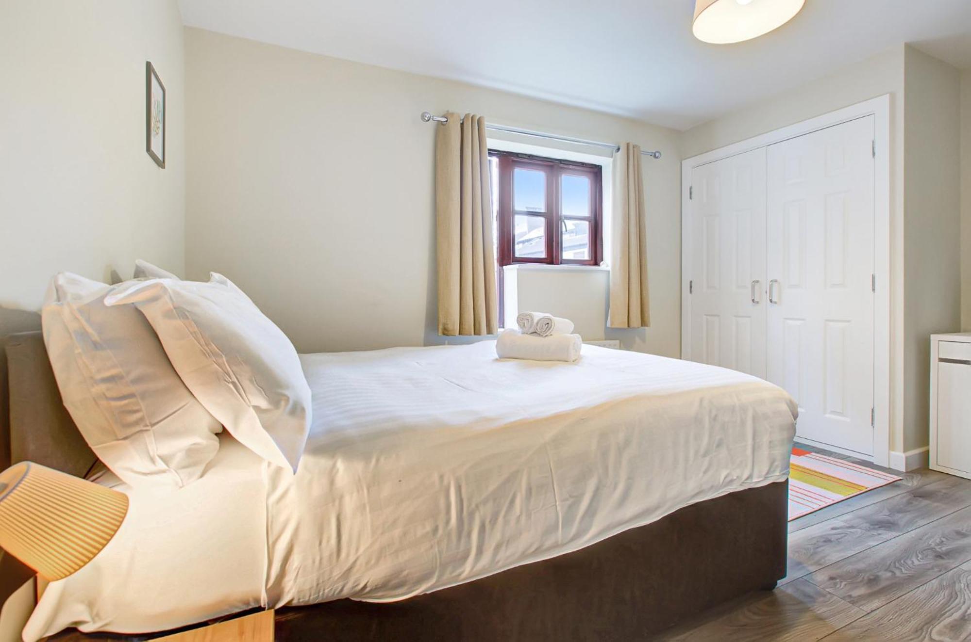 Spacious & Modern 2 Bed Sleeps 5 In Walthamstow Апартаменты *