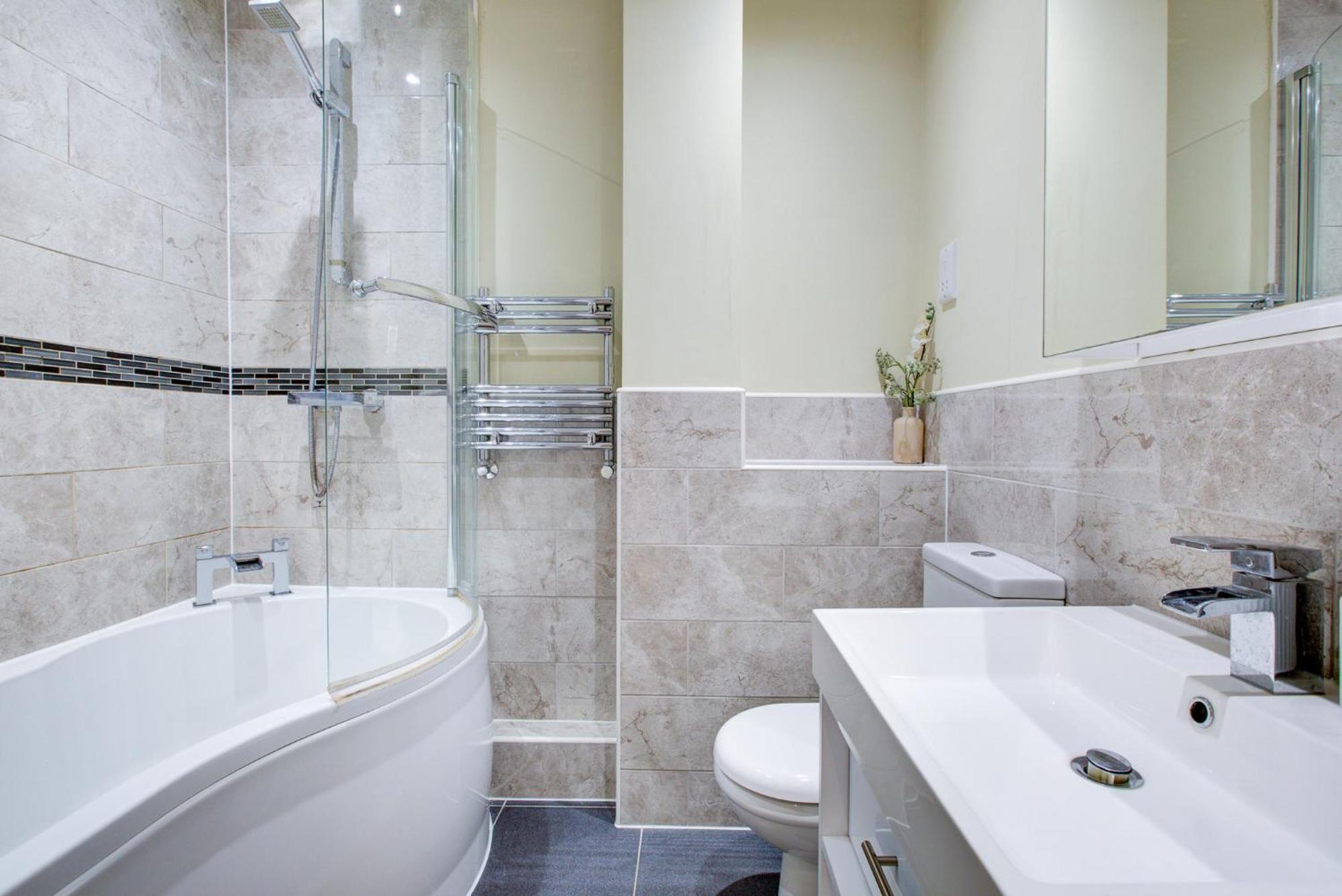 Апартаменты Spacious & Modern 2 Bed Sleeps 5 In Walthamstow Лондон
